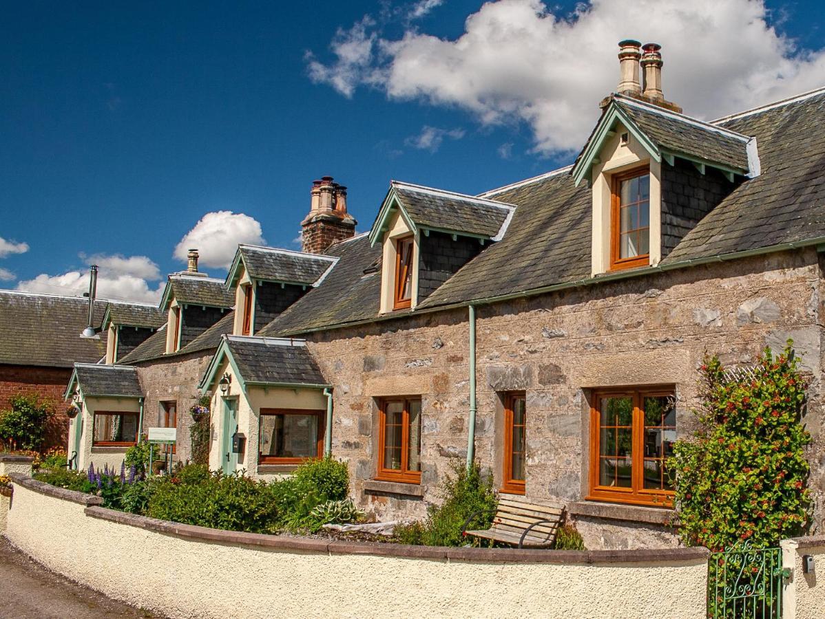 Rosemount Cottage One- Highland Cottage Гарв Экстерьер фото
